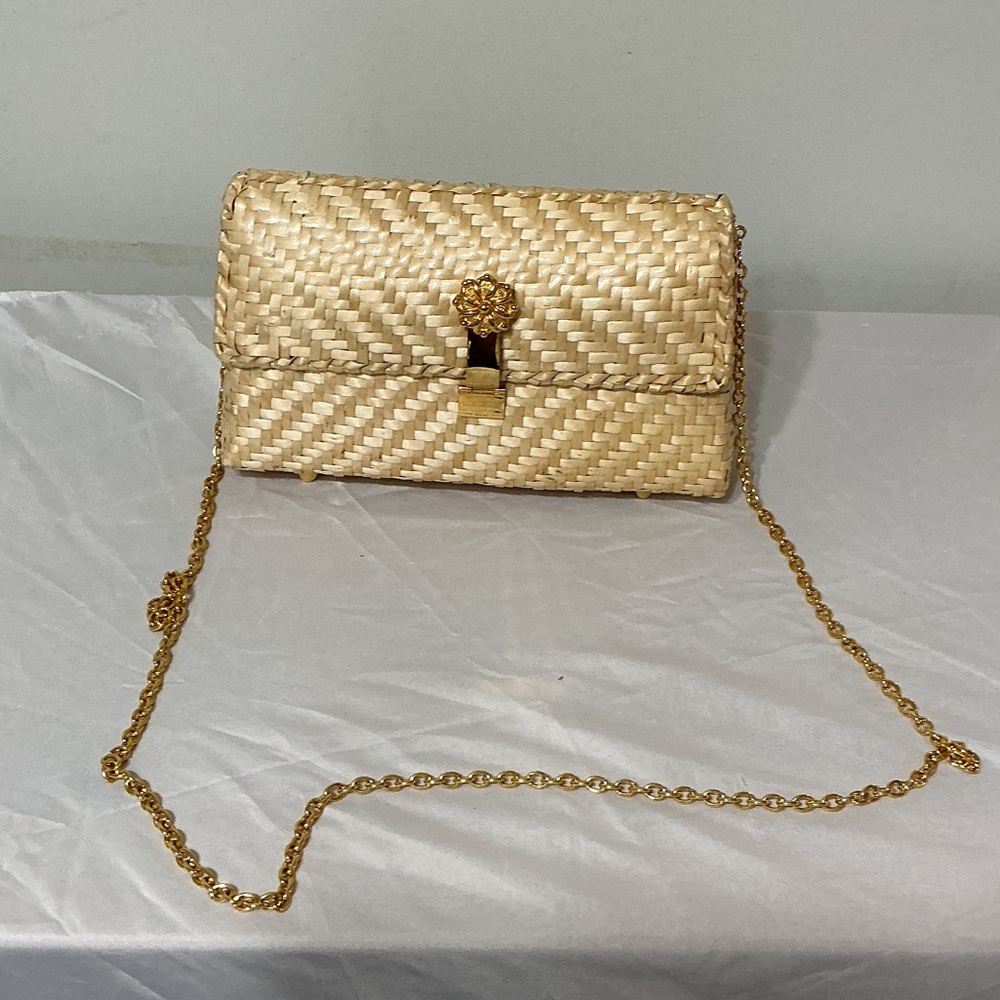 Elegant Woven Tan Clutch with Gold Vintage Koret Woven Straw Clutch Gold Chain S - Picture 1 of 4